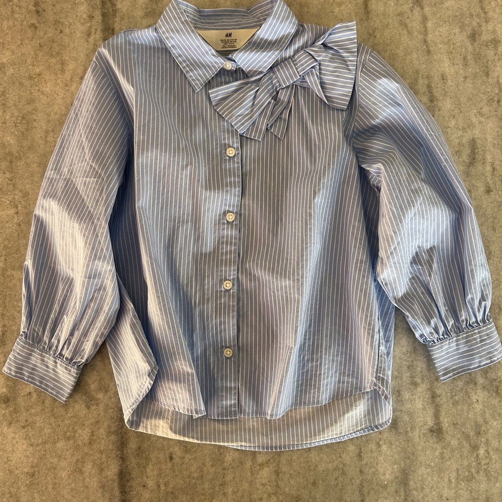 H&M Blue Button Down Shirt with Classic Stripes Size 6